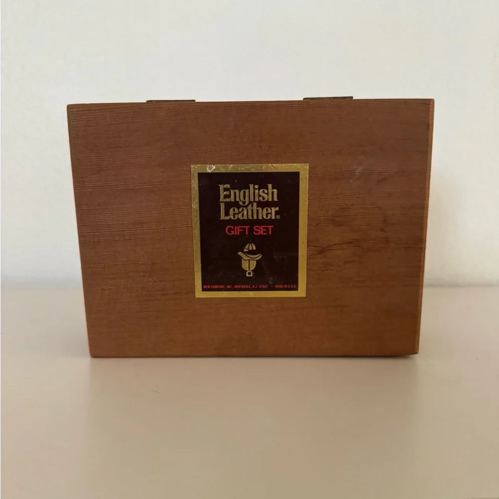 Vintage English Leather Gift Set Wooden Box Made In USA Box Only - Picture 1 of 5